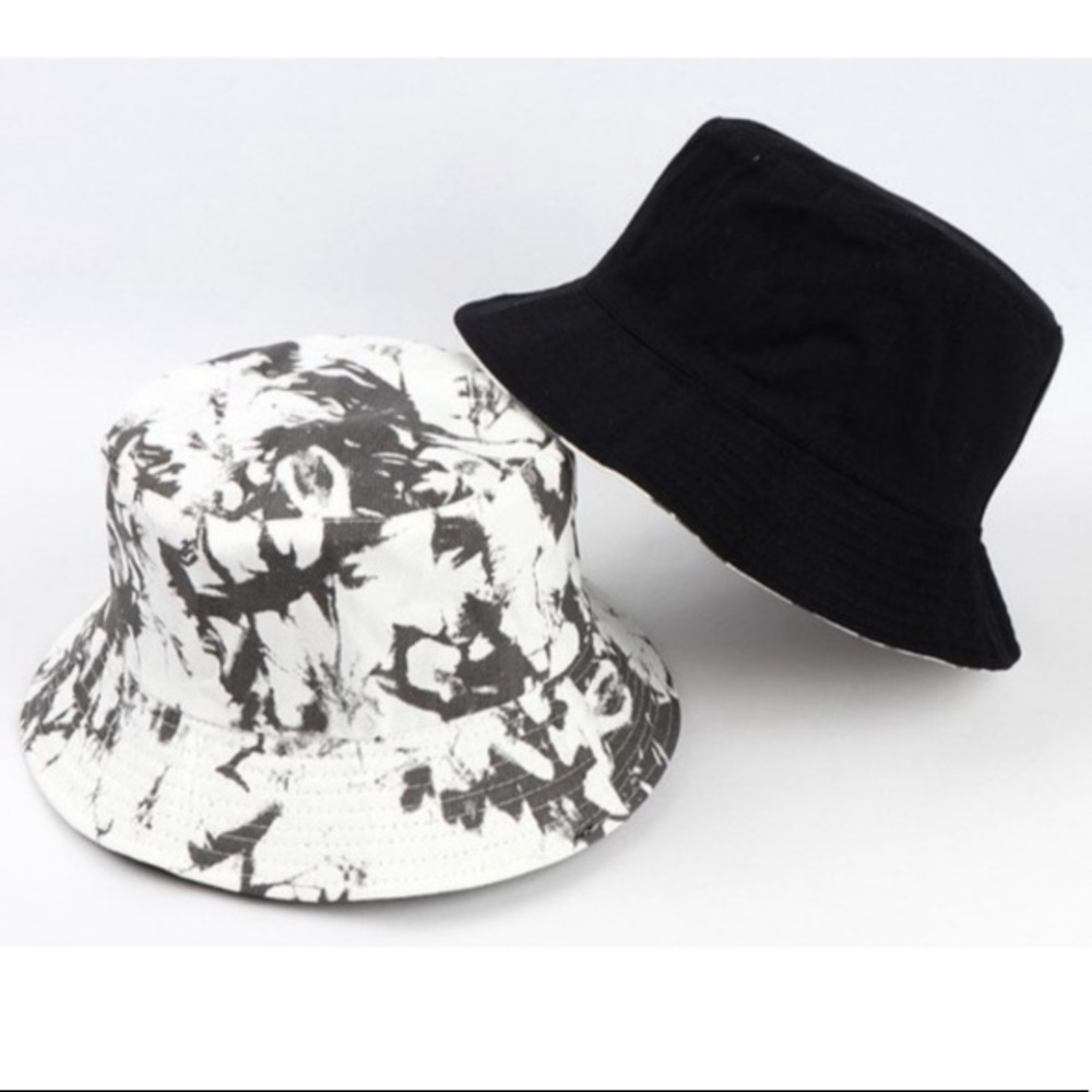 Tye Dye Reversible Bucket Hat BNWOT OSFM Unisex - Picture 1 of 5